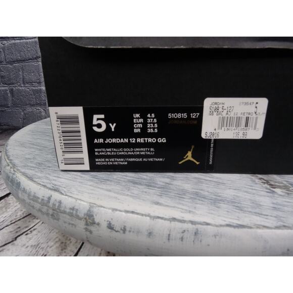 Air Jordan 12 Retro GG White/Metallic Gold-University BL Youth 5y Used OG Box main image 4